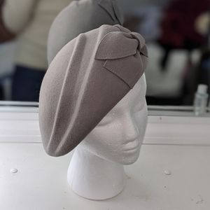 Light gray winter wool hat, wool fascinator